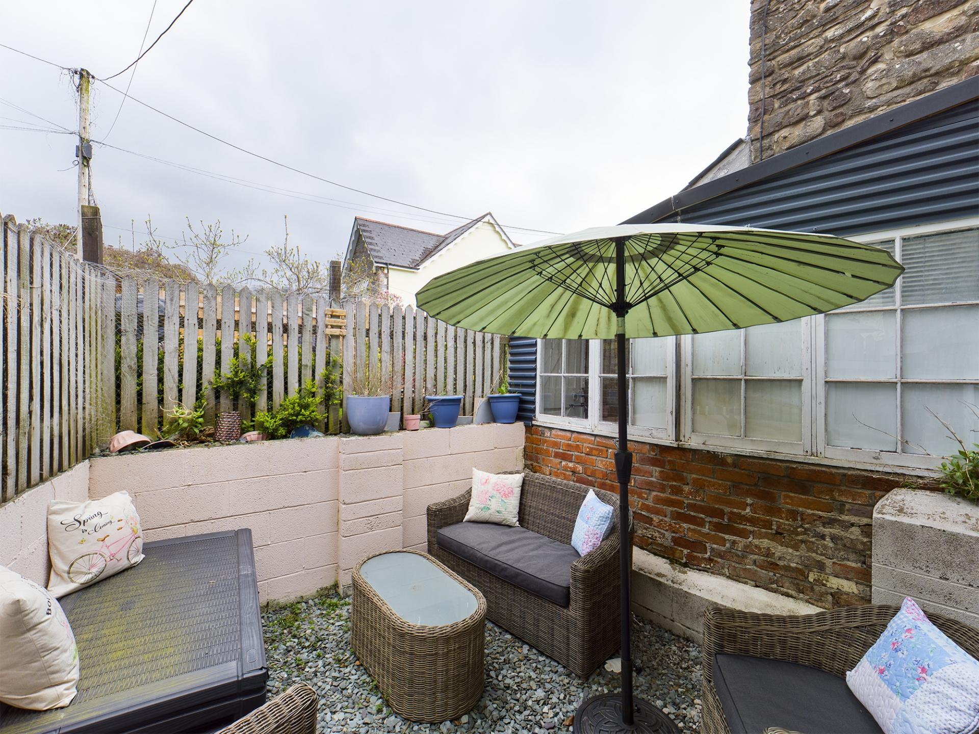 1 bedroom House for sale in Crickhowell