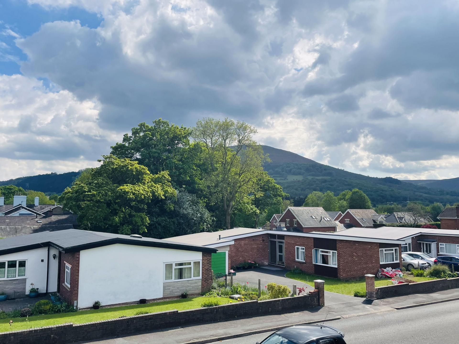 2 bedroom Flat for rent in Abergavenny