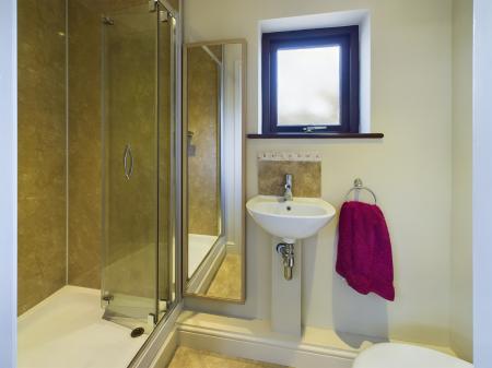 Annexe Shower Room