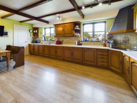 Kitchen/Breakfast Room