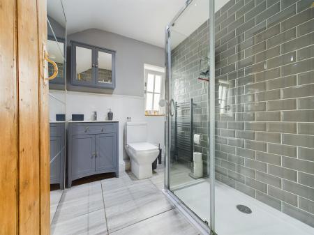 Family shower-room