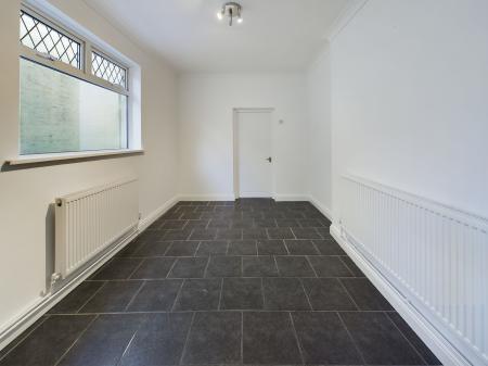 Kitchen / Breakfast Room