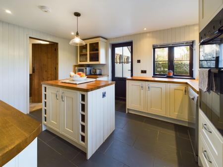 Kitchen/Breakfast Room