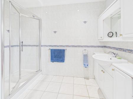 Ensuite Shower