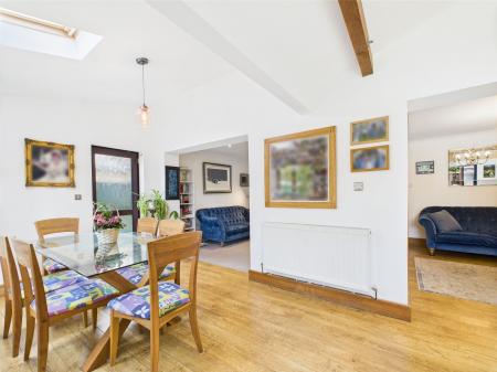 Kitchen/Family/Diner