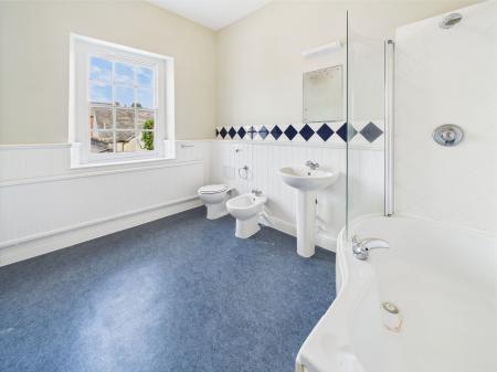 First floor family bathroom