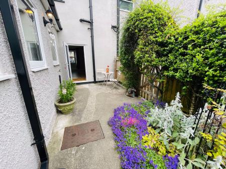 Rear courtyard