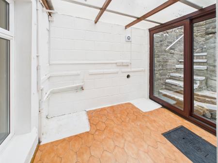 Utility / sun room