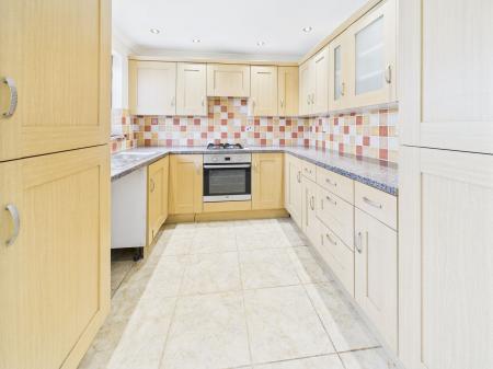 Kitchen / Breakfast Room