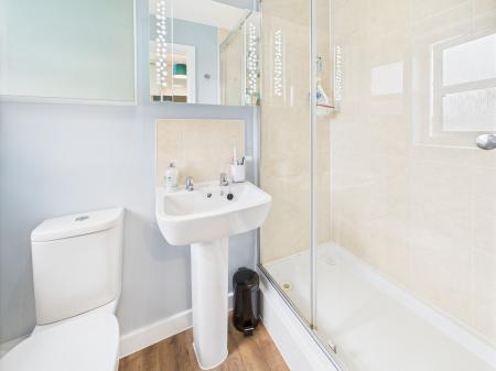 En-suite shower room