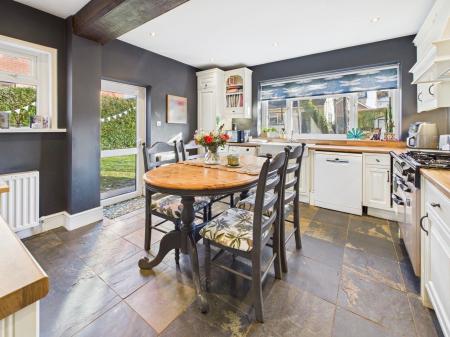 Kitchen/Breakfast Room