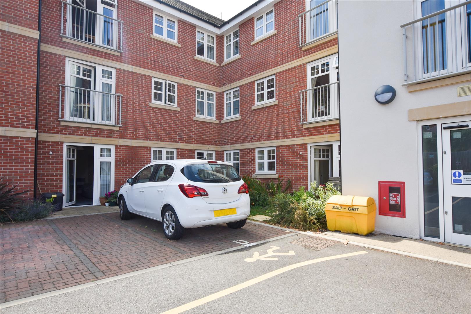 1 bedroom Flat for sale in Wellingborough