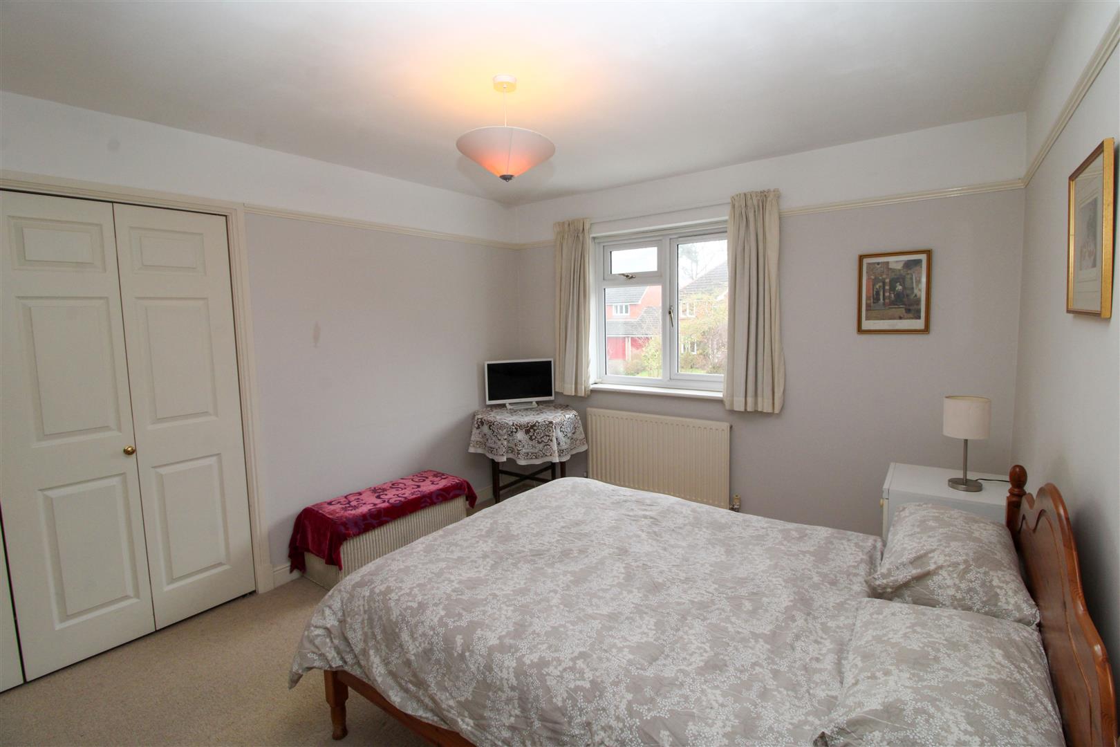 3 bedroom SemiDetached House for sale in Fleet