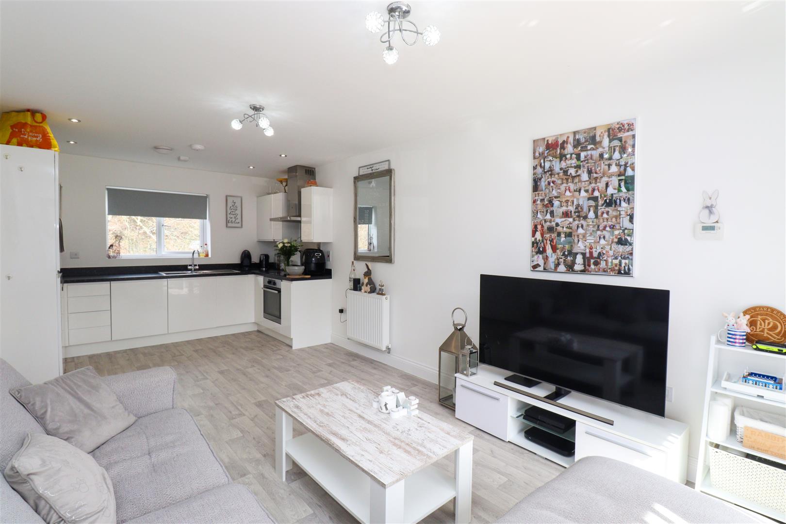 2 bedroom Apartment for sale in Fleet