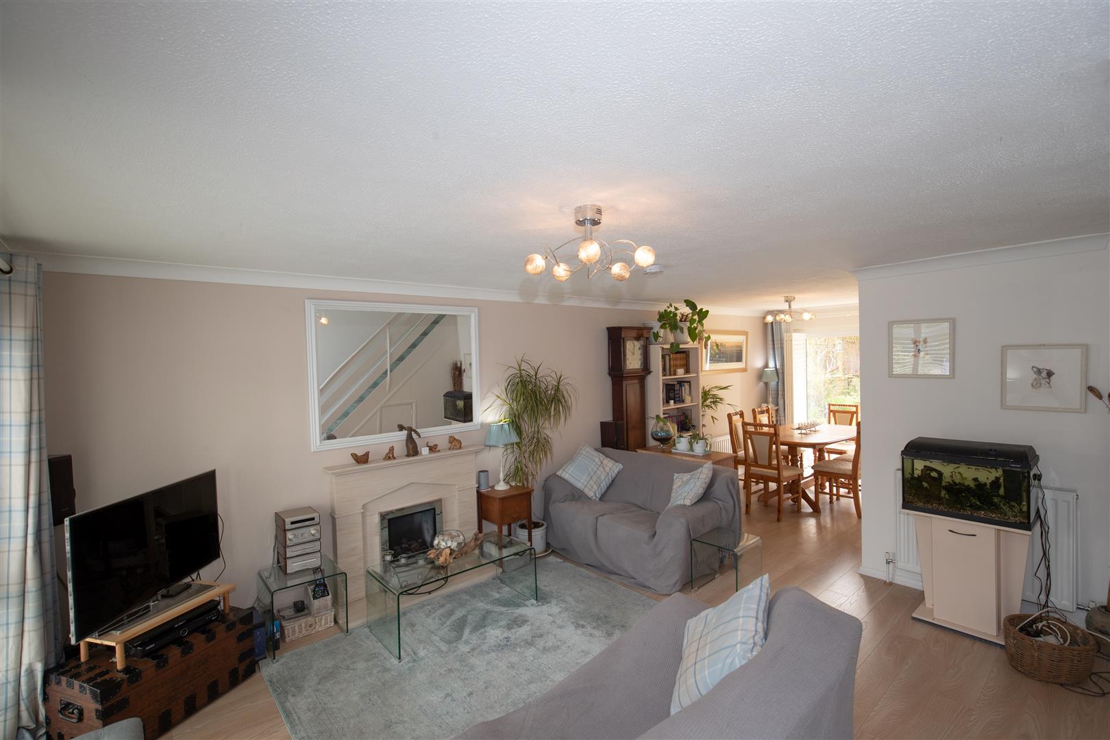 3 bedroom Link Detached House for sale in Fleet