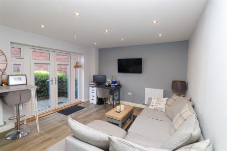 Open Plan Living Room/Kitchen