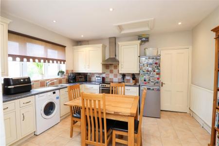 Kitchen/Breakfast Room