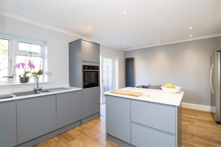 Kitchen/Breakfast Room