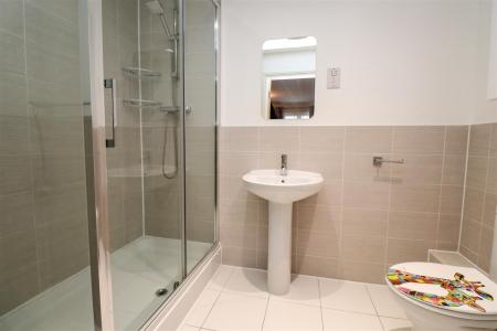 En Suite Shower Room