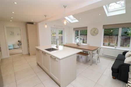 Kitchen/Dining Room