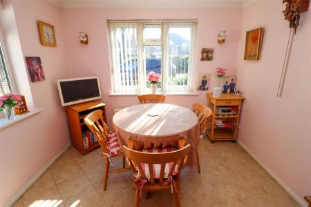 Breakfast Room