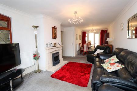 Living/Dining Room