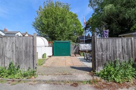 Access To Parking & Garden