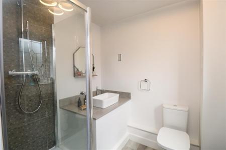 En Suite Shower Room