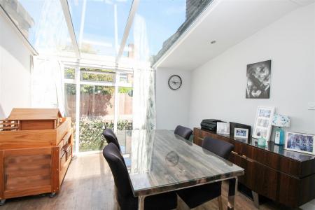 Dining/Conservatory