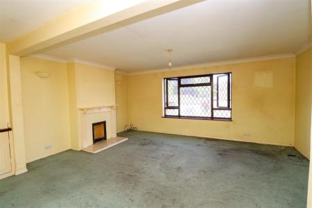Living/Dining Room