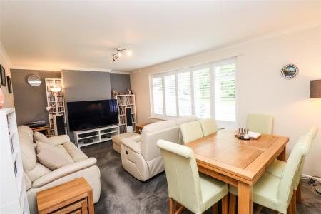 Living/Dining Room