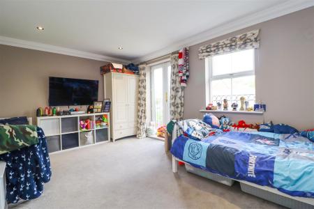Bedroom/Living Room