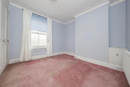 Bedroom (1st Floor)