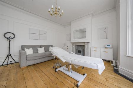 Lounge (Ground Floor)