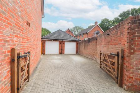 Driveway Parking & Double Garage
