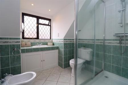 En Suite (Bed 1)