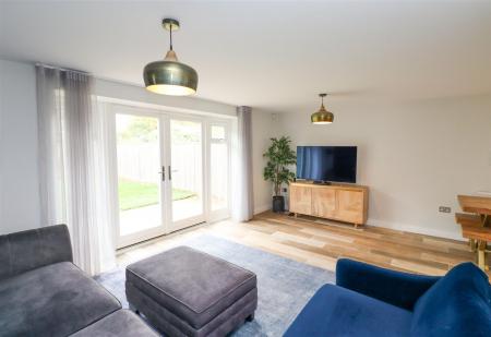 Lounge/Kitchen