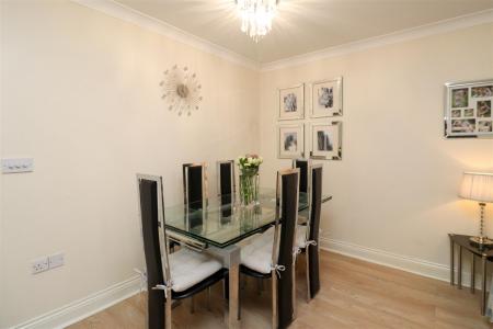 Living/Dining Room