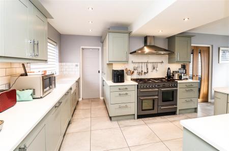 Kitchen/Breakfast Room