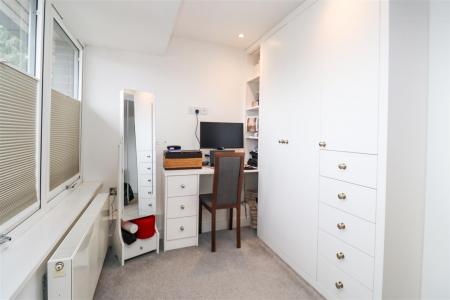 Bedroom 1 Study Area