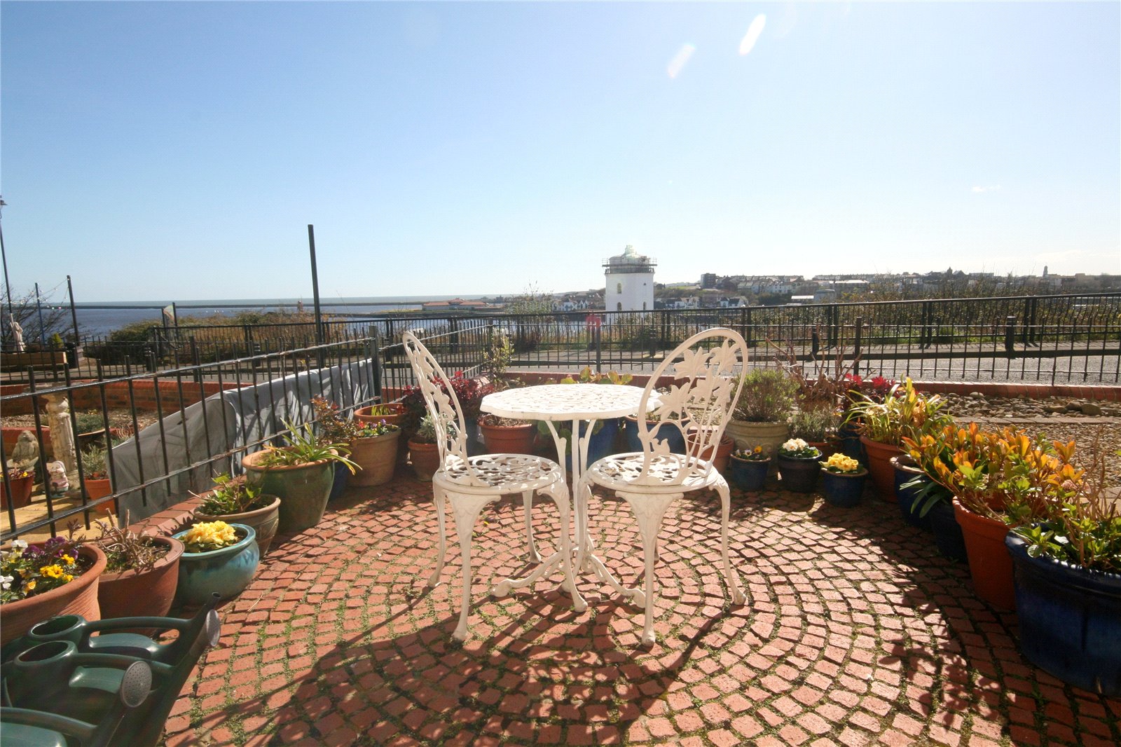 2 bedroom Flat for sale in North Shields