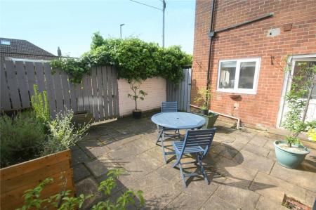 Rear Patio Garden