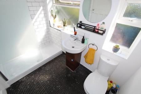 Shower Room/Wc