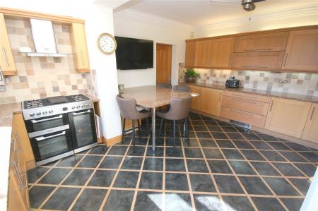 Kitchen (3)