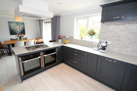 Kitchen (2)