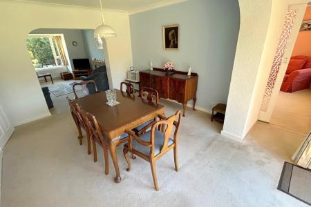 Dining Room (2)