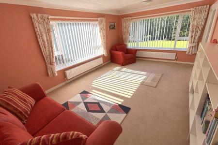 Second Lounge