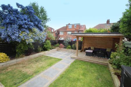 Rear Garden Photo 2