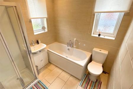 Bathroom/Wc