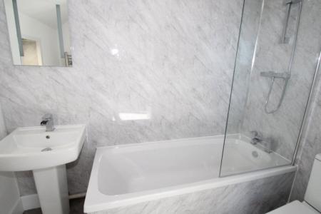 Bathroom/WC Pic 2